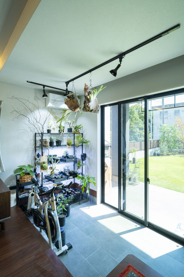 MBCハウス（MBC開発） 【2階建て/家事らく動線/パッシブデザイン】中と外をつなぐ土間と上質素材を使ったラグジュアリーな邸宅の建築実例画像4