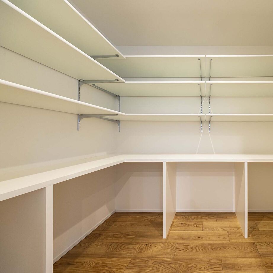 三和エステート 【2500～2999万円台/夫婦/31.6坪】「BBQのできる広々ルーフバルコニーがあるビルトインガレージの家」の建築実例画像10