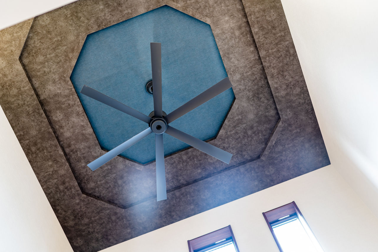 フロックス 【大阪/2000万円台/延床50坪/間取り図有】シンプルモダンなかっこいい外観と吹き抜けのあるお家の建築実例画像4