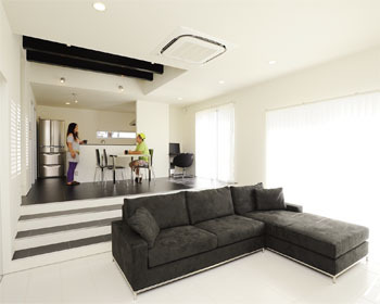 thinks  タイルの床とスキップフロア 自分スタイルにこだわった家の建築実例画像4