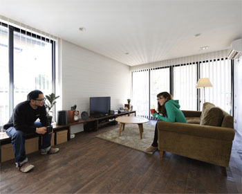 thinks  コンパクトに、自分らしく。 遊び心あふれる平屋スタイルの建築実例画像3