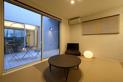 thinks  【平屋/2,400万円台/シンプルモダン】そこで過ごす『時』の流れを堪能。『自分』が『自分』に還れる住まいの建築実例画像5