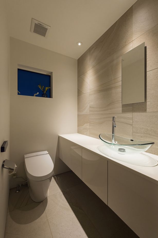 thinks  【2,700万円台/吹き抜け/シンプルモダン】吹き抜けの大空間リビングとアイランドキッチンが家族を繋ぐ家の建築実例画像8