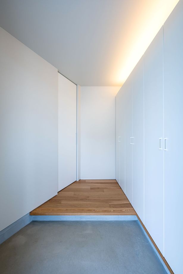 thinks  【2500～2999万円台/平屋/ウッドデッキ/家事動線】庭と繋がる開放的な平屋の家の建築実例画像10