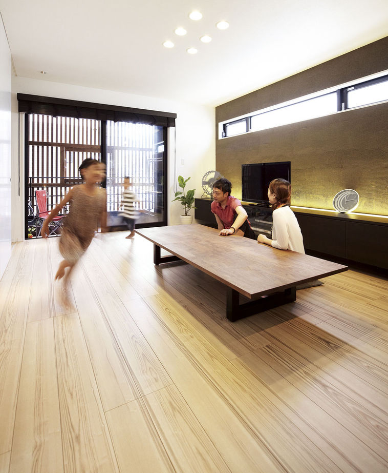 桝田工務店 【大阪市内│3階建て│狭小敷地21坪】土地の探し方伝授と巧みな設計力で叶えた広々リビングのお家の建築実例画像1