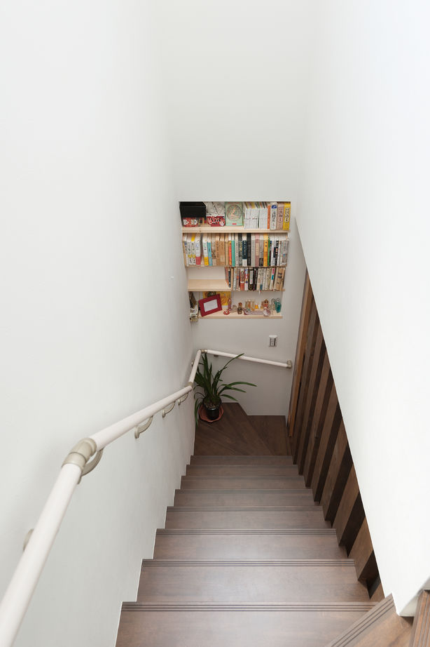 桝田工務店 【わずか17.8坪で建てた2世帯住宅|3階建て|1500万円台|間取り図有|大阪市内】狭小でも光の入る開放的な設計の建築実例画像7