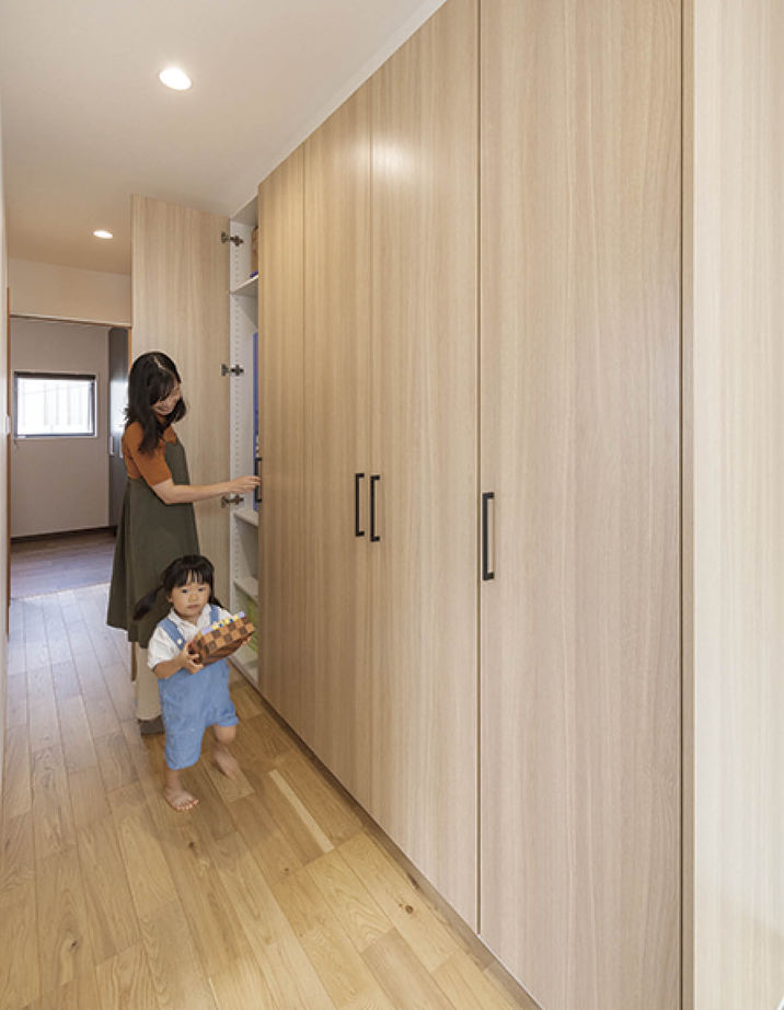 桝田工務店 【大阪市内|1900万円台|2階建て|27坪|間取り図有】リビング階段と収納に優れたオーダー家具がかわいいお家の建築実例画像6