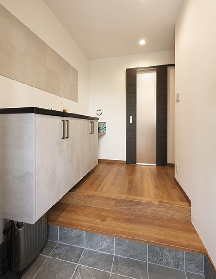 桝田工務店 【大阪市内|1900万円台|2階建て|27坪|間取り図有】リビング階段と収納に優れたオーダー家具がかわいいお家の建築実例画像7