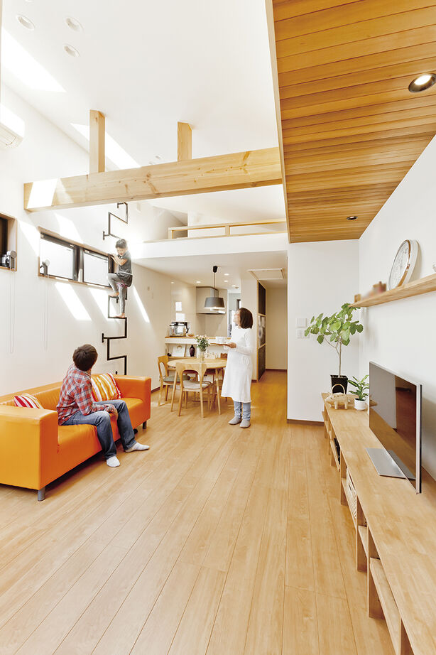 桝田工務店 【大阪市内|2000万円台|2階建て|狭小地25.6坪|間取り図有】プライベートバルコニー＆バスコートのあるお家の建築実例画像3