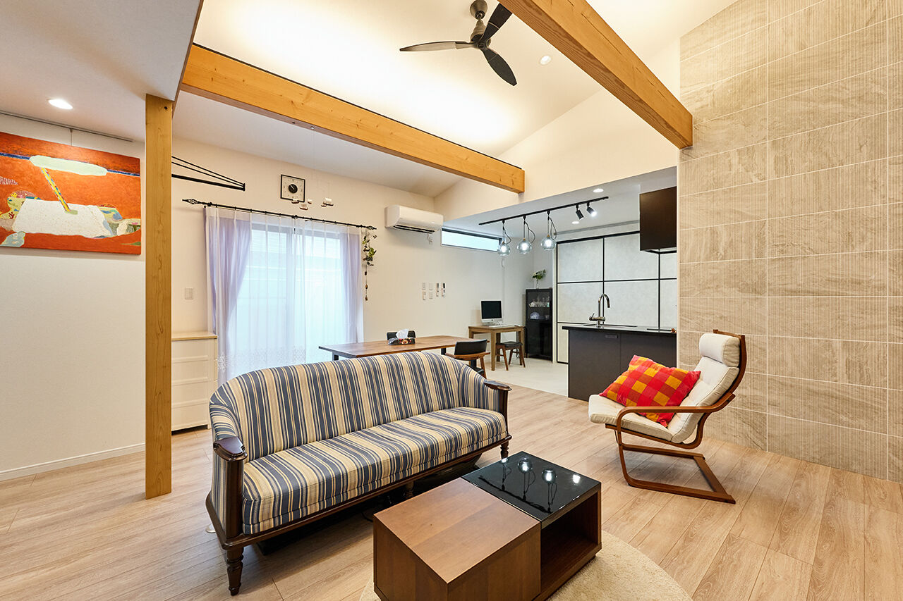 桝田工務店 【60坪台|2階建て|2世帯住宅】広々空間とスムーズな動線を実現した間取り、家族の想いに応えるオシャレな家の建築実例画像2