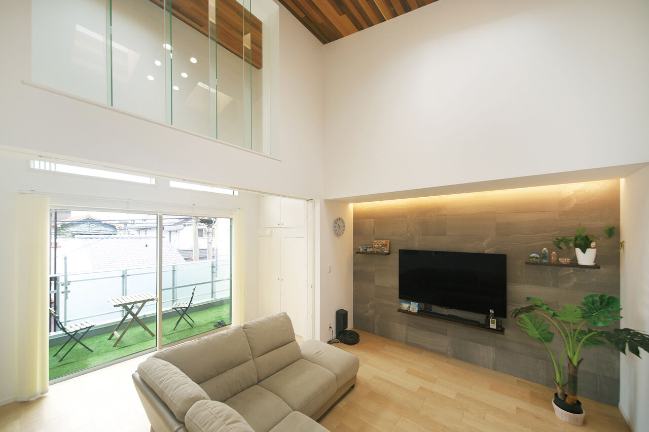 桝田工務店 【大阪市内|4000万円～|2階建て|間取り図有】非日常を味わう離れの和室に、自然光溢れるLDKのある家の建築実例画像2