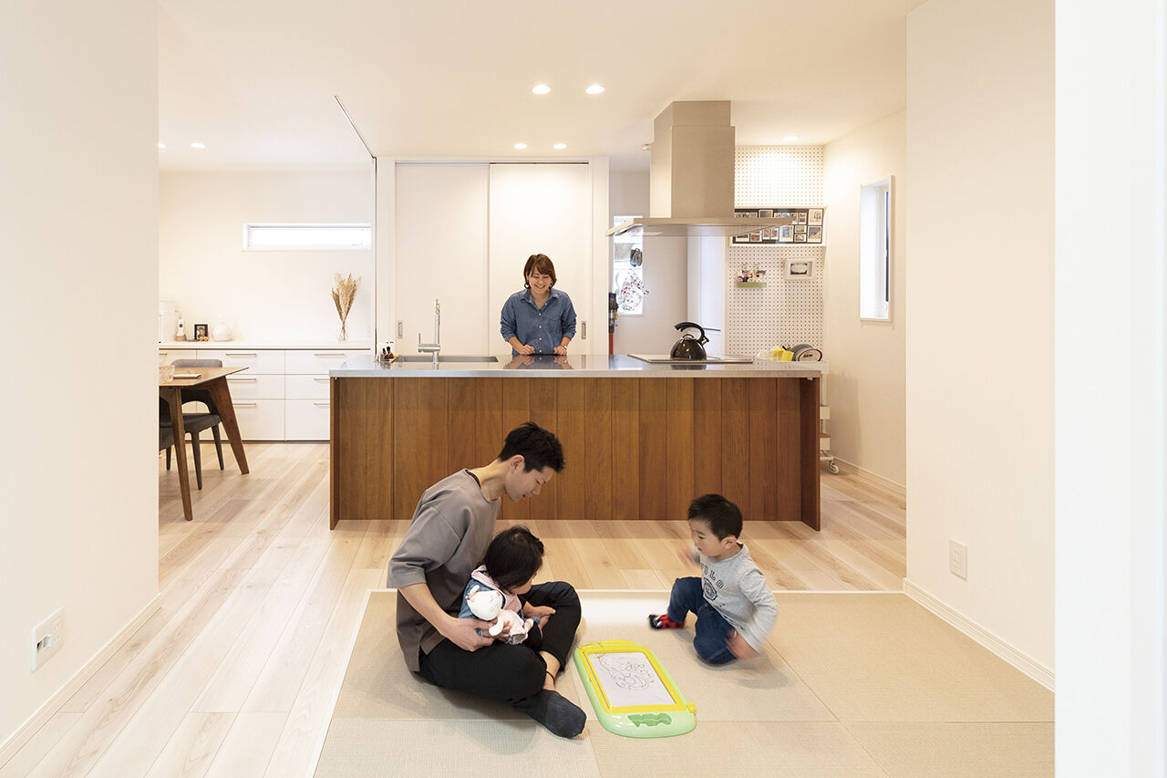 桝田工務店 【大阪市西成区|2000万円台|2階建て|間取り図有】効率的な動線設計で共働き夫婦の家事と子育てをサポートの建築実例画像2