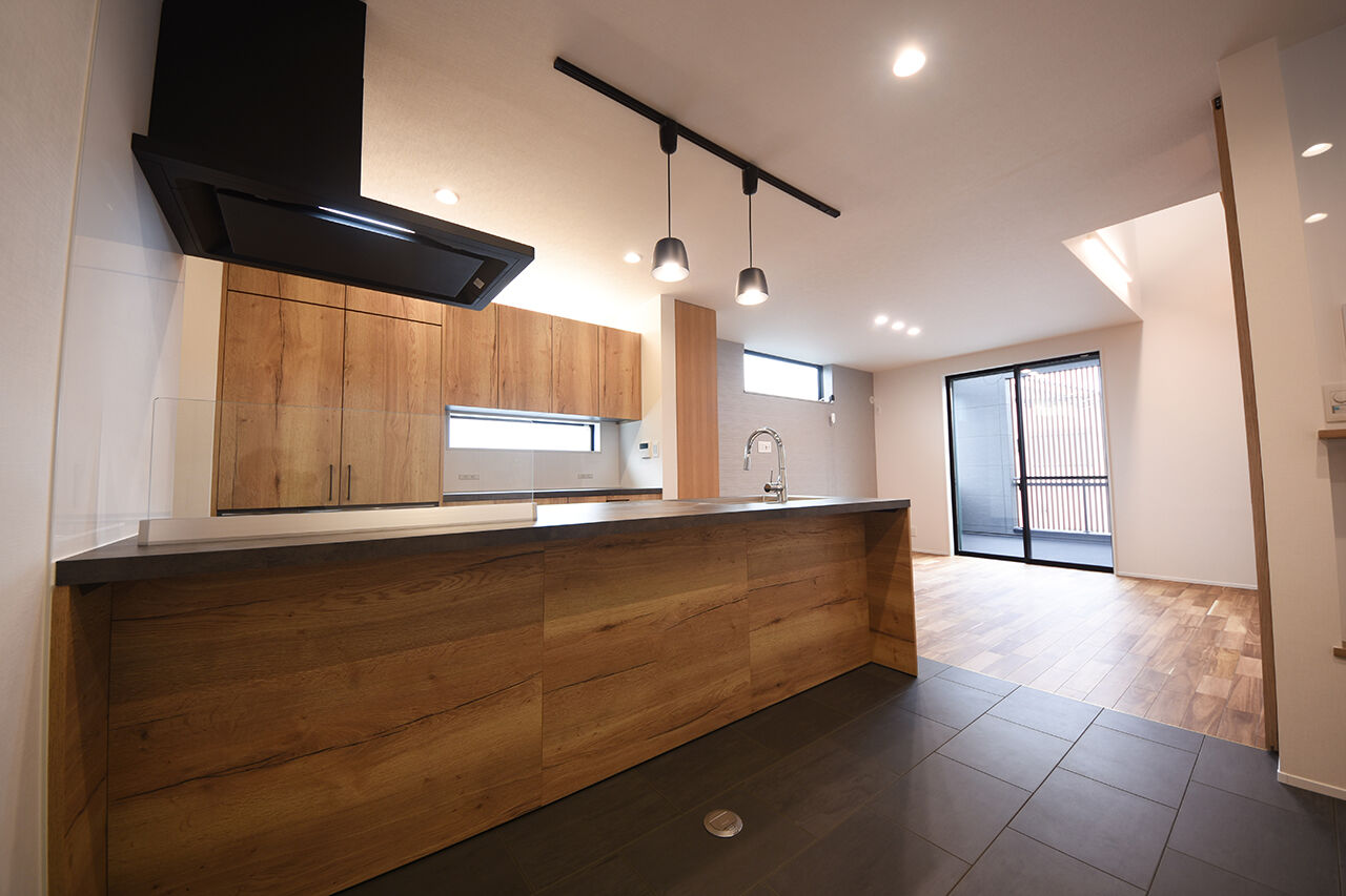 桝田工務店 【大阪市東住吉区|2000万円台｜3階建て】ジャストサイズの暮らしやすさを形にした狭小変形地に建つ家の建築実例画像2