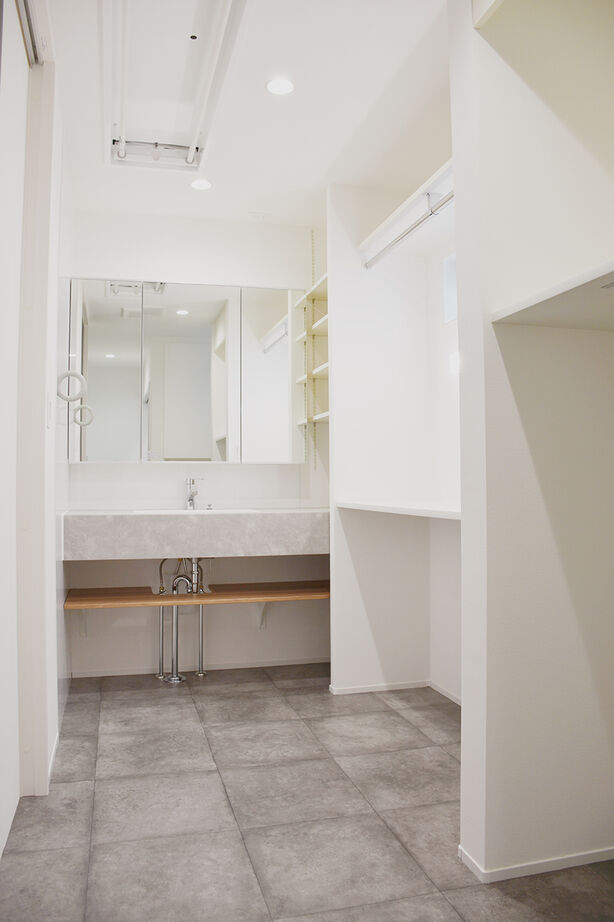 桝田工務店 【河内長野市|2000万円台|2階建て|間取り図有】回遊動線と計算された収納が秀逸。家事ストレスフリーの家の建築実例画像7