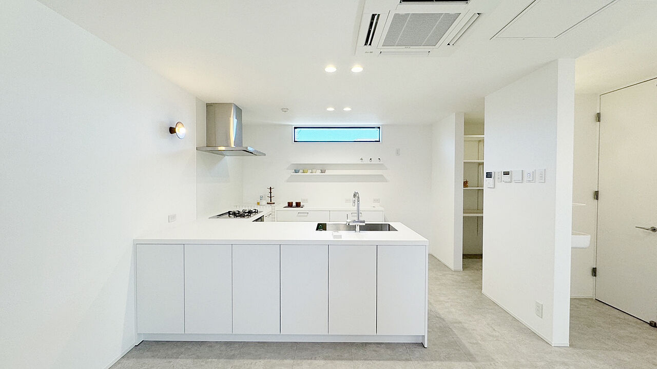 桝田工務店 【八尾市|3000万円台|2階建て|間取り図有】家族が自然と集う2階LDK。広々キッチンで毎日の料理が楽しい家の建築実例画像3