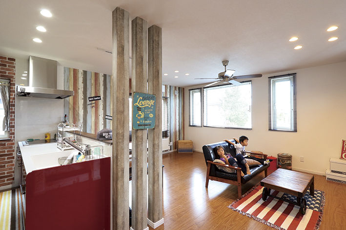 maida koumuten 【ビルトインガレージ/北広島市/3LDK/間取り】ビルトインガレージ×アメリカンビンテージの家の建築実例画像2