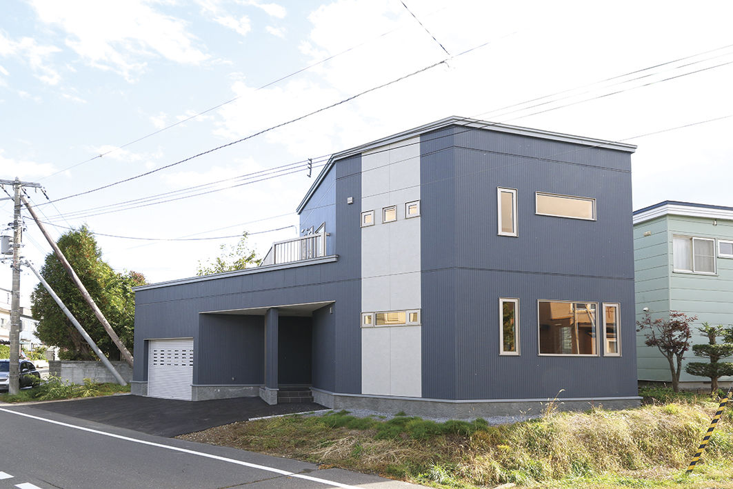 maida koumuten 【ビルトインガレージ/北広島市/3LDK/間取り】ビルトインガレージ×アメリカンビンテージの家の建築実例画像6