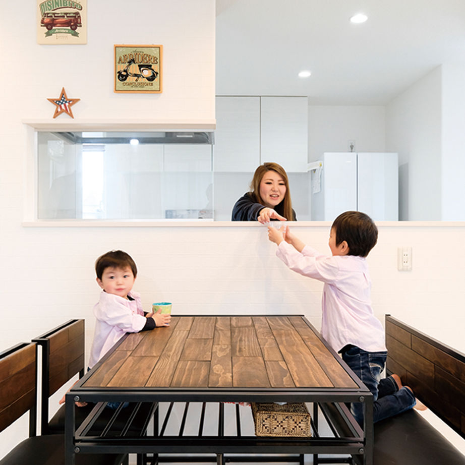 maida koumuten 【石狩市/3階建て/3LDK＋フリースペース/間取り/ビルトインガレージ】寒さ知らずの3階建て床暖房の家の建築実例画像3