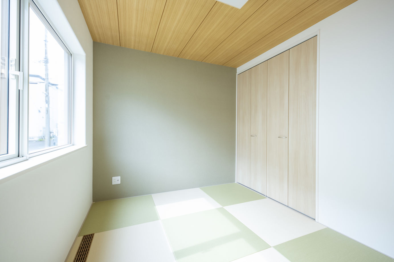 maida koumuten 【ビルトインガレージ/2000万円台/北広島市/４LDK/間取り】広々、趣味空間に没頭できる住まいの建築実例画像6