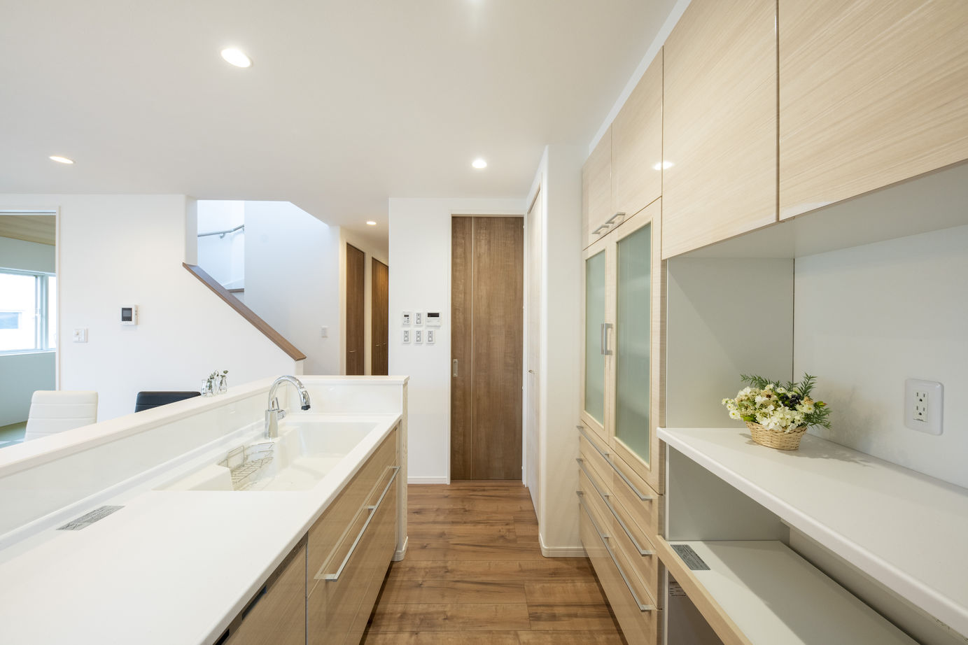 maida koumuten 【ビルトインガレージ/2000万円台/北広島市/４LDK/間取り】広々、趣味空間に没頭できる住まいの建築実例画像7