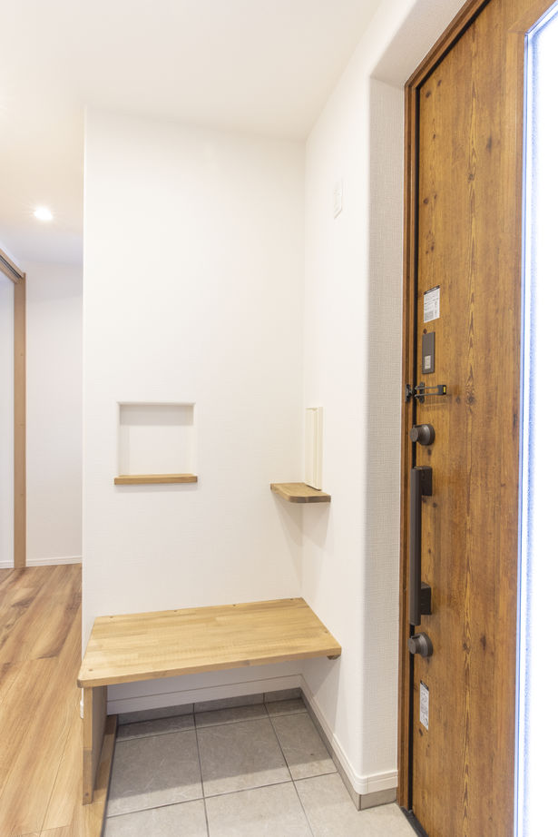 maida koumuten 【2000万円台/恵庭市/４LDK/間取り/土間】大工さんの造作がたくさん！デザイン住宅の建築実例画像7