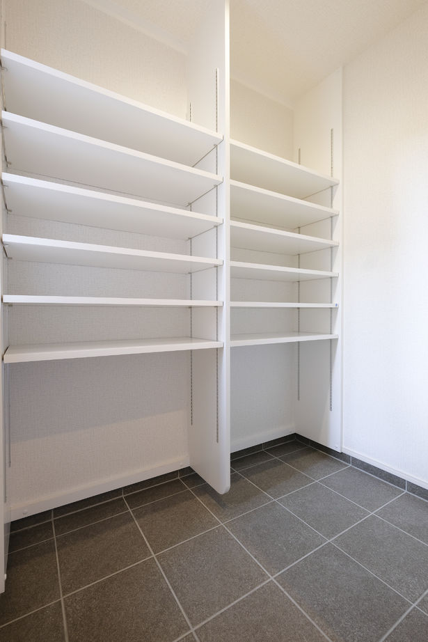 maida koumuten 【札幌市/４LDK/間取り/床暖房】回遊動線！使い勝手いいデザイン住宅の建築実例画像6