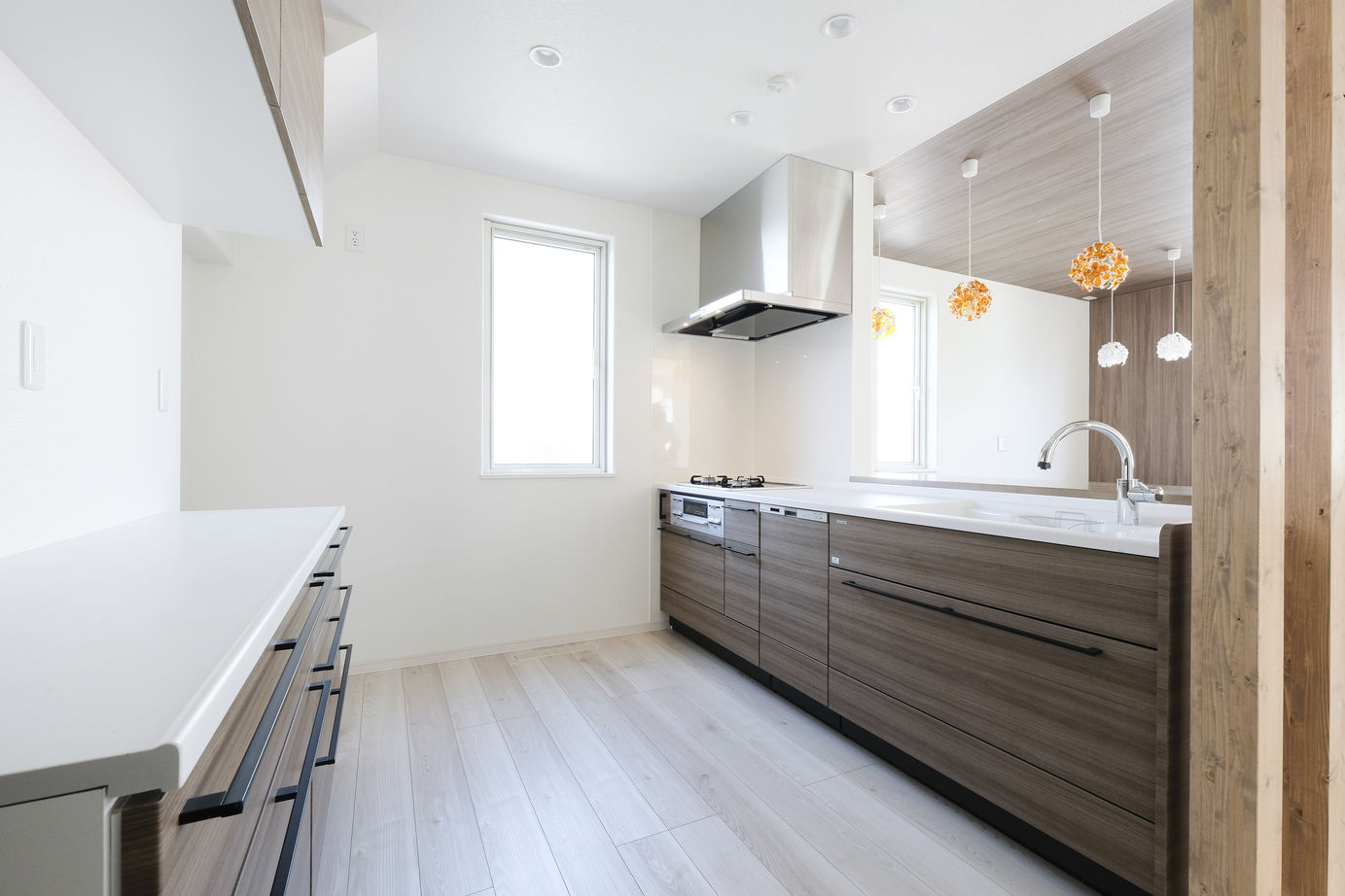 maida koumuten 【札幌市/間取り/二世帯住宅/3階建て】掘こたつ・造作家具・書斎と家族の要望を叶えた二世帯住宅の建築実例画像4