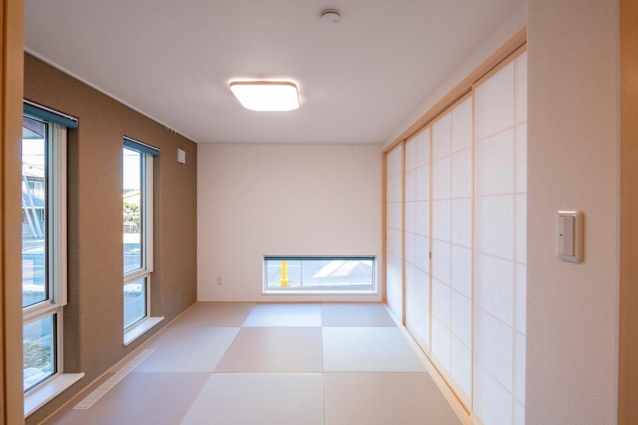 maida koumuten 【ビルトインガレージ/店舗併用住宅/カフェ風/３LDK間取り】和のエッセンスを散りばめた店舗併用住宅の建築実例画像4