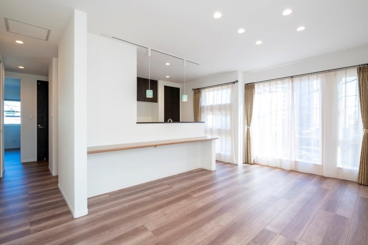 maida koumuten 【ビルトインガレージ/店舗併用住宅/カフェ風/３LDK間取り】和のエッセンスを散りばめた店舗併用住宅の建築実例画像5