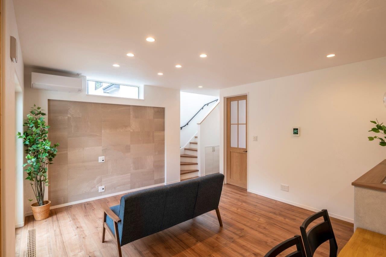 maida koumuten 【2000万円台/北広島市/４LDK間取り】毎朝の朝陽を楽しむ住まいの建築実例画像6