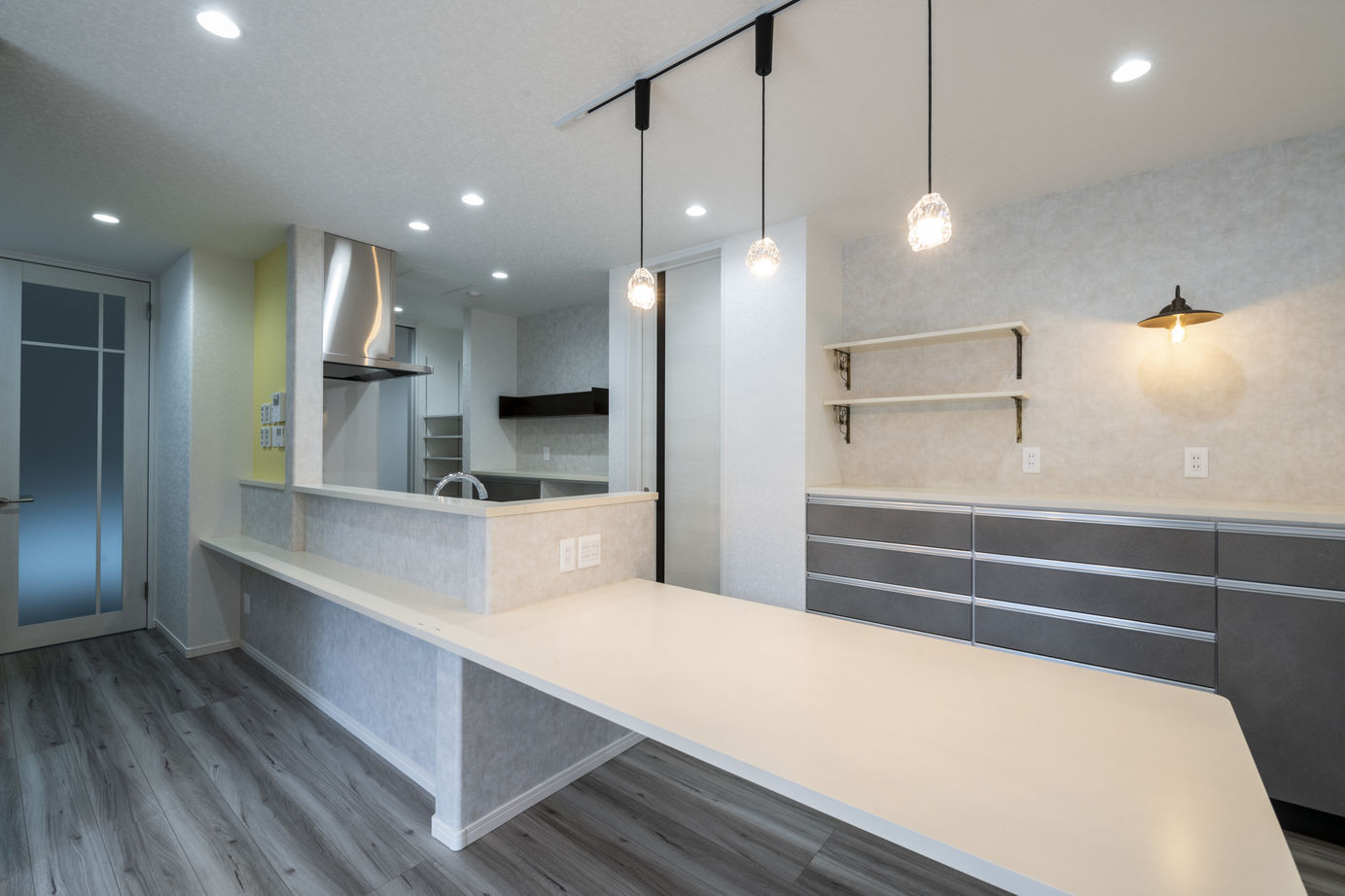 maida koumuten 【札幌市/2000万円台/収納充実/家事ラク/書斎】理想をカタチにした造作家具が映える家の建築実例画像4