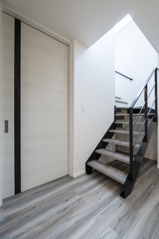 maida koumuten 【札幌市/2000万円台/収納充実/家事ラク/書斎】理想をカタチにした造作家具が映える家の建築実例画像9