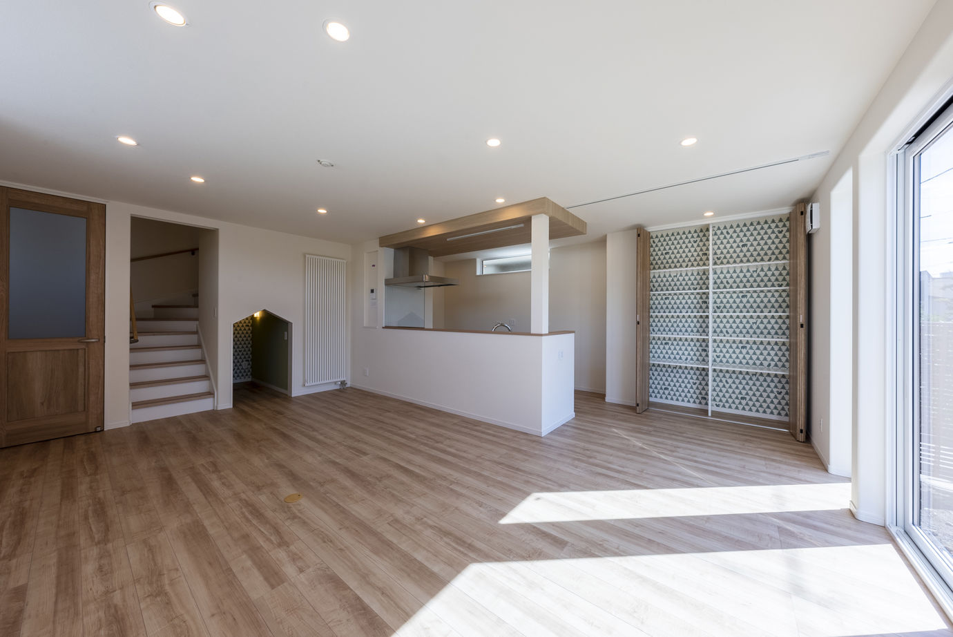 maida koumuten 【札幌市/2000万円台/間取り/家事ラク】階段下におこもりスペースがあるお家の建築実例画像2