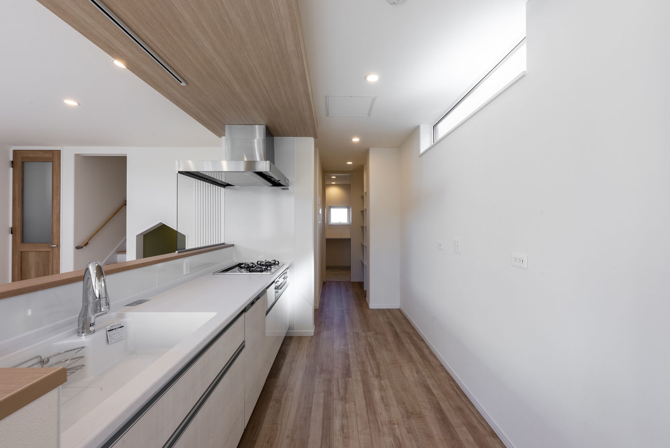 maida koumuten 【札幌市/2000万円台/間取り/家事ラク】階段下におこもりスペースがあるお家の建築実例画像4