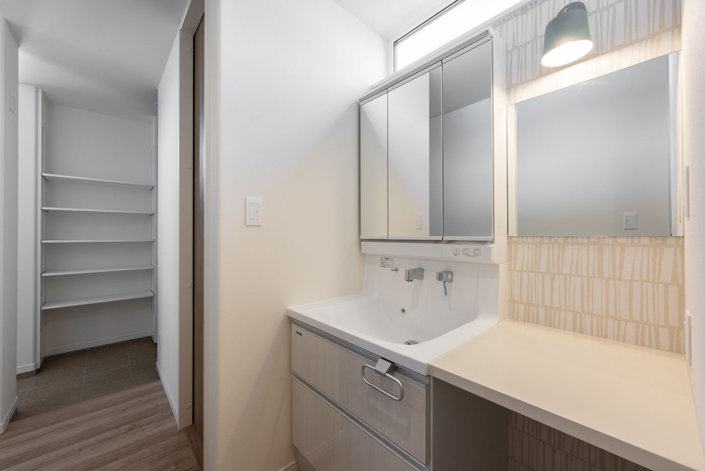 maida koumuten 【札幌市/2000万円台/間取り/家事ラク】階段下におこもりスペースがあるお家の建築実例画像6