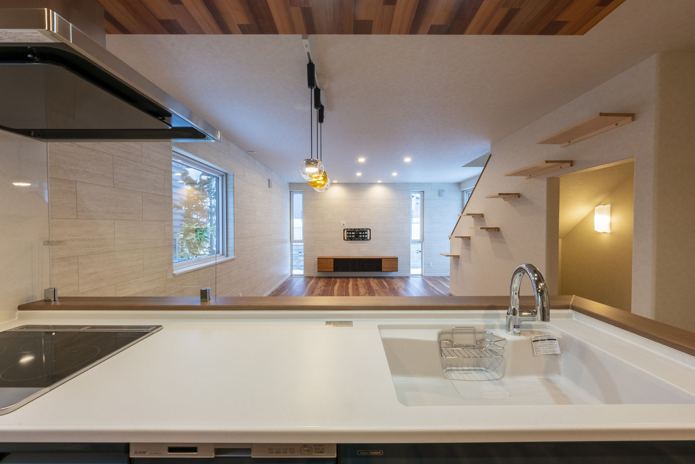 maida koumuten 【札幌市/2000万円台/３LDK間取り/家事動線】遊び心あるキャットウォークがあるお家の建築実例画像3