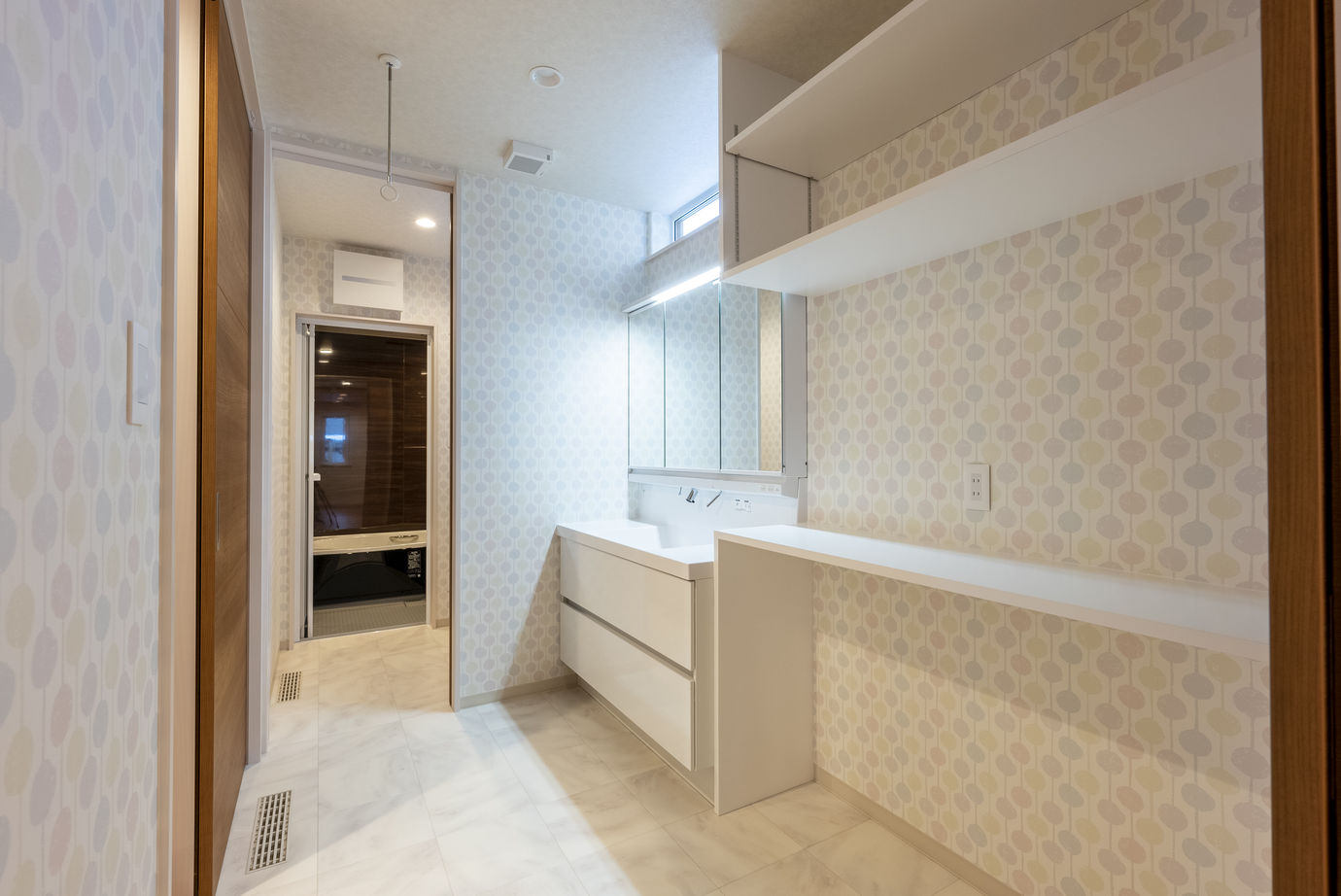 maida koumuten 【札幌市/2000万円台/３LDK間取り/家事動線】遊び心あるキャットウォークがあるお家の建築実例画像10