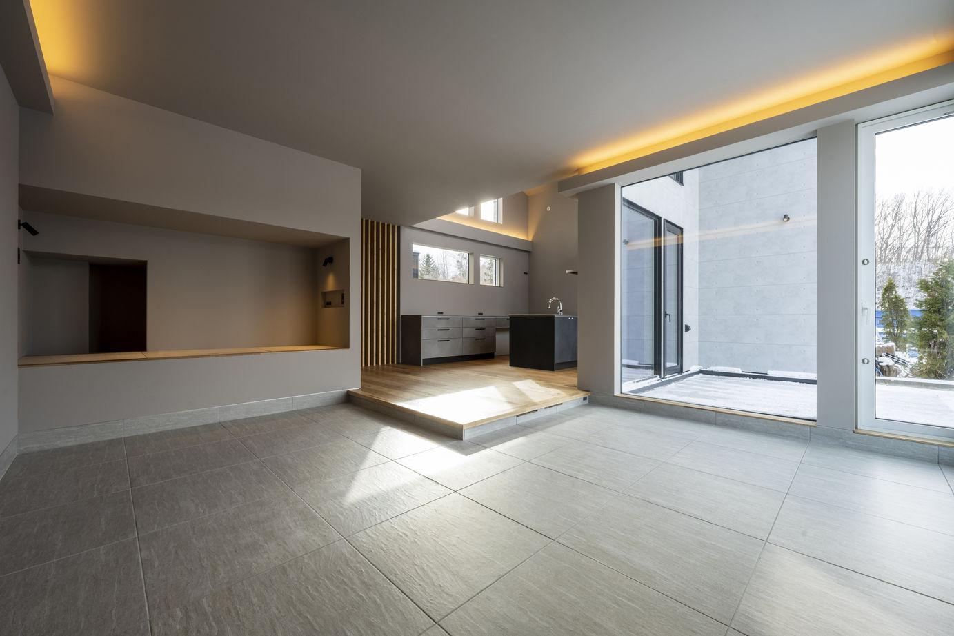 maida koumuten 【札幌市/全館空調】見晴らしのよい高台に佇む、景色に溶け込む住まいの建築実例画像12