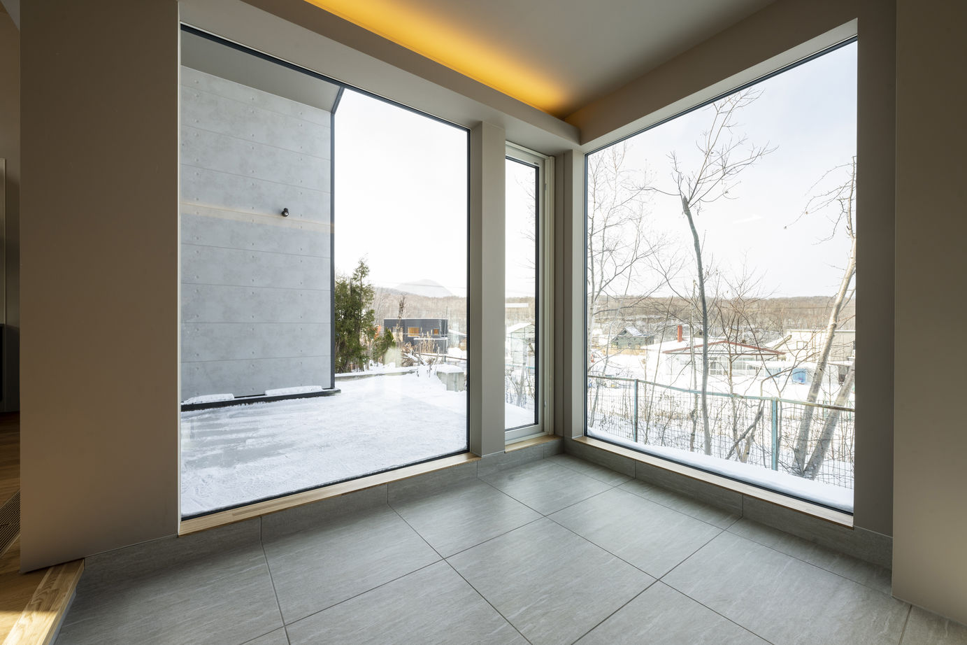 maida koumuten 【札幌市/全館空調】見晴らしのよい高台に佇む、景色に溶け込む住まいの建築実例画像13