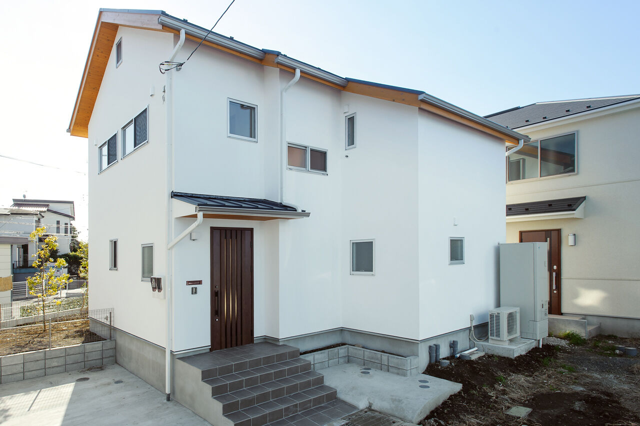 陽の木ホーム 【3000万円台/28坪/大黒柱/自然素材】枝を伝って登れる天然木の柱を真ん中に、ワクワクと子育てを楽しむ家の建築実例画像4