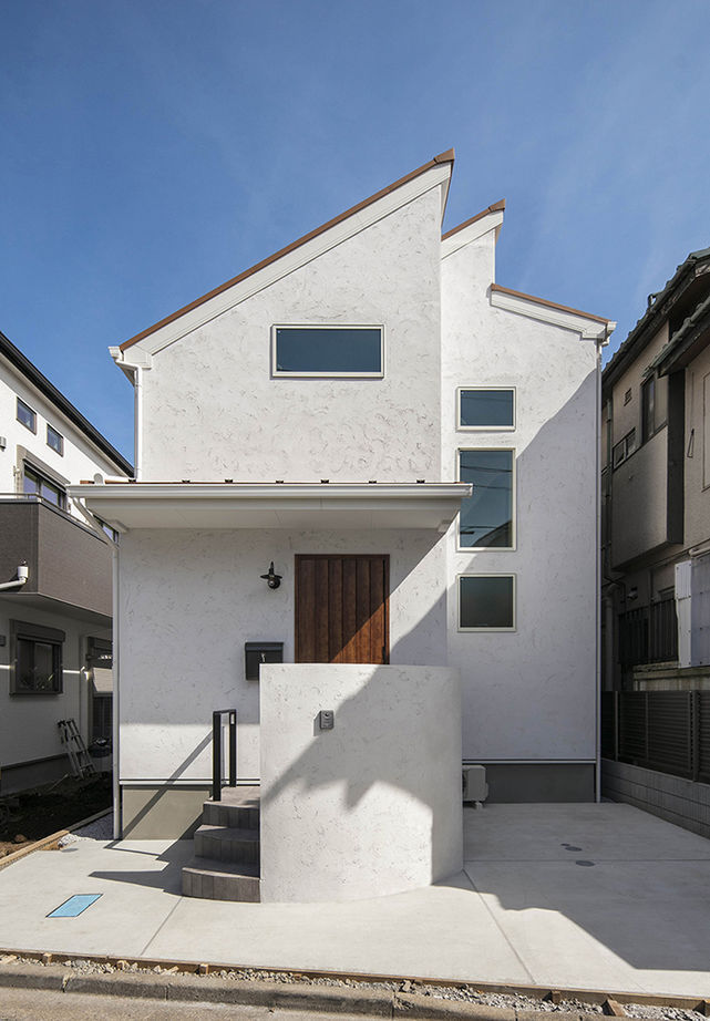 ひのき乃工房　ムクヤホーム 【2000万円台/20坪台/間取り/狭小/ウッドデッキ】高さ5.5mの吹き抜けの解放感と自然素材が心地よい注文住宅の建築実例画像2