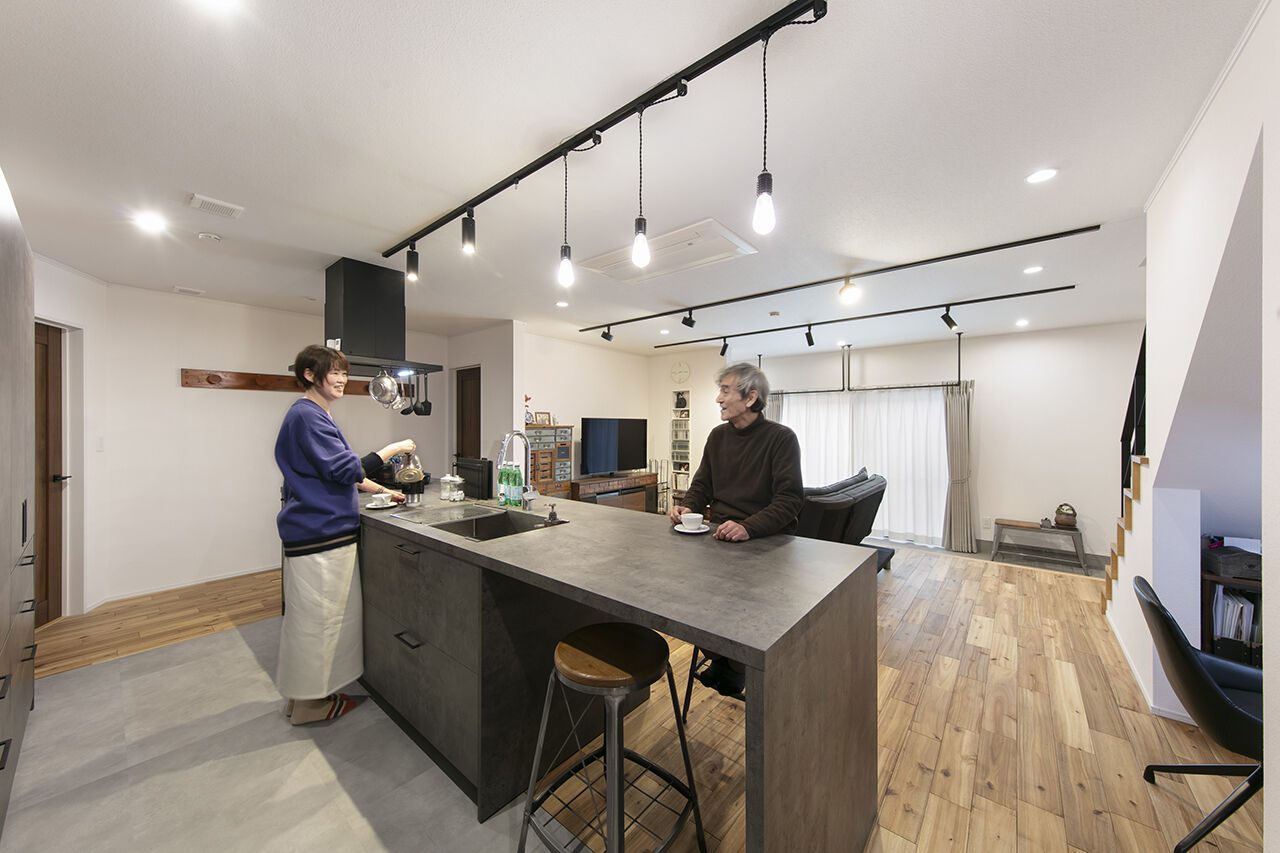 ひのき乃工房　ムクヤホーム 【土間／収納充実／間取図】土間とつながる開放的な間取りも高い断熱性能と自然素材で快適！の建築実例画像5