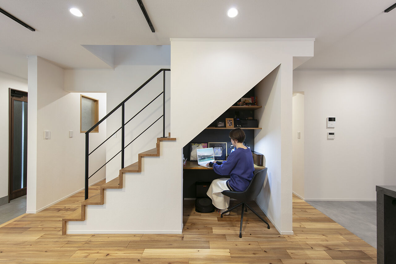 ひのき乃工房　ムクヤホーム 【土間／収納充実／間取図】土間とつながる開放的な間取りも高い断熱性能と自然素材で快適！の建築実例画像8