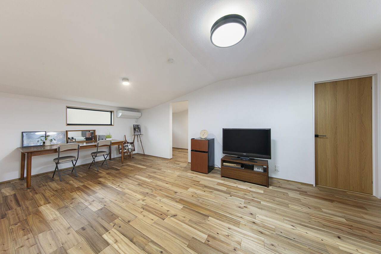 ひのき乃工房　ムクヤホーム 【土間／収納充実／間取図】土間とつながる開放的な間取りも高い断熱性能と自然素材で快適！の建築実例画像14