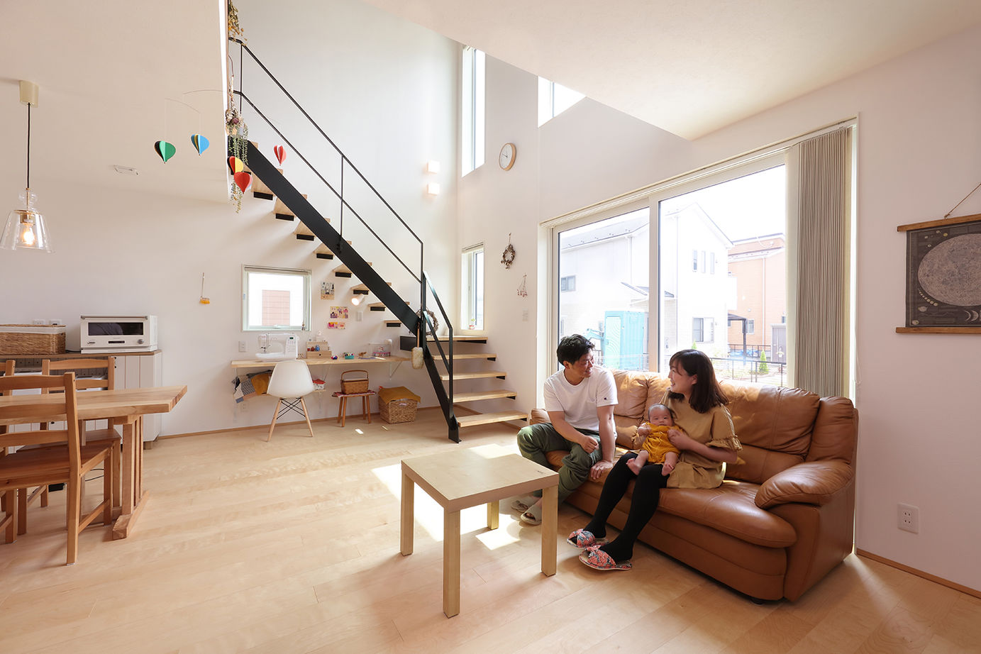 アサヒアレックス 【2320万円｜33.6坪】２階フリースペースからの景色がお気に入り。自然の光や風を楽しめる住まいの建築実例画像9