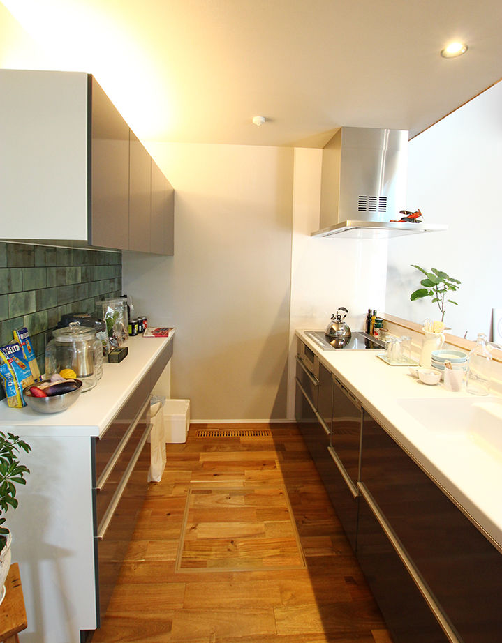 アサヒアレックス 【2620万円】多彩な素材を活かした家。コントラストが美しく、リゾートで過ごすような安らぎを演出の建築実例画像5