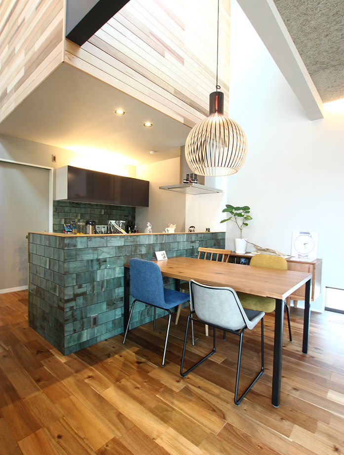 アサヒアレックス 【2620万円】多彩な素材を活かした家。コントラストが美しく、リゾートで過ごすような安らぎを演出の建築実例画像6