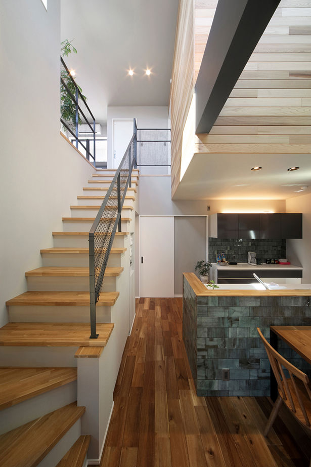 アサヒアレックス 【2620万円】多彩な素材を活かした家。コントラストが美しく、リゾートで過ごすような安らぎを演出の建築実例画像10