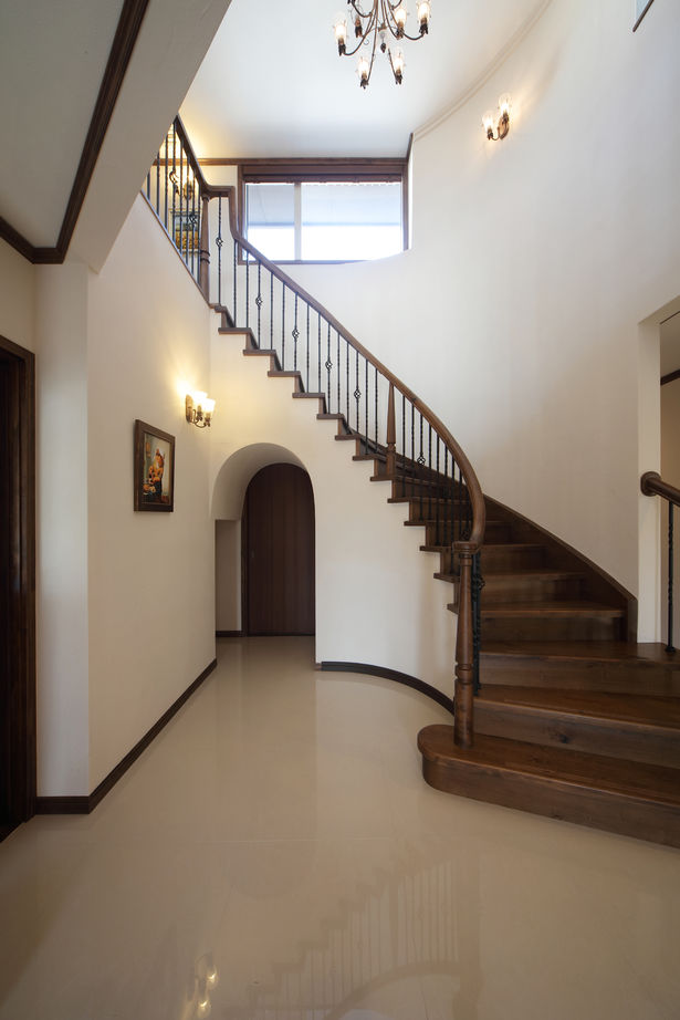 アサヒアレックス 【60.4坪｜3LDK｜キャットウォーク】重厚感溢れるヴィクトリアンハウスの建築実例画像7