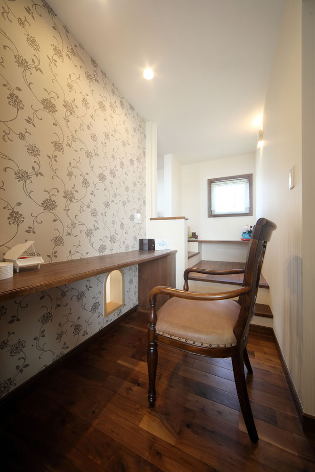 アサヒアレックス 【60.4坪｜3LDK｜キャットウォーク】重厚感溢れるヴィクトリアンハウスの建築実例画像9